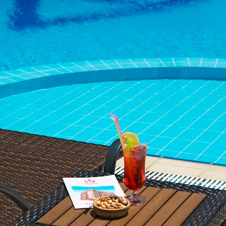 فندق Akgun Hotel, Worldhotels Crafted Collection 5*
